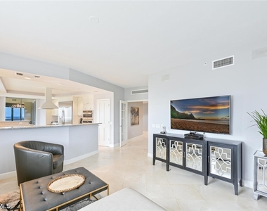 8665 Bay Colony Drive - Photo Thumbnail 23