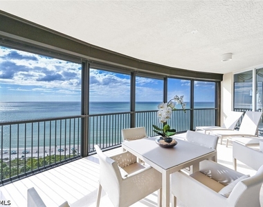 8665 Bay Colony Drive - Photo Thumbnail 11