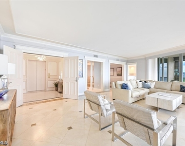 8665 Bay Colony Drive - Photo Thumbnail 8