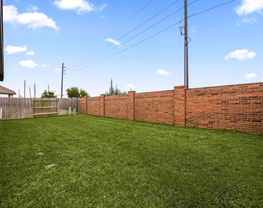 8711 Harbor Pines Drive - Photo Thumbnail 32