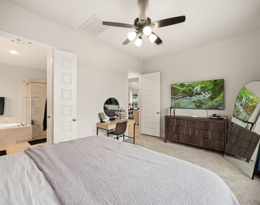 8711 Harbor Pines Drive - Photo Thumbnail 19