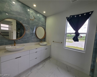 331 Nelson Road N - Photo Thumbnail 20