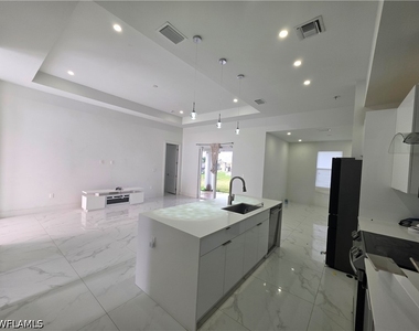 331 Nelson Road N - Photo Thumbnail 9