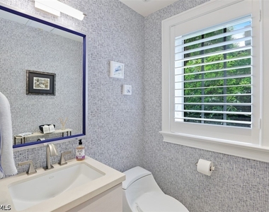 270 5th Avenue S - Photo Thumbnail 11