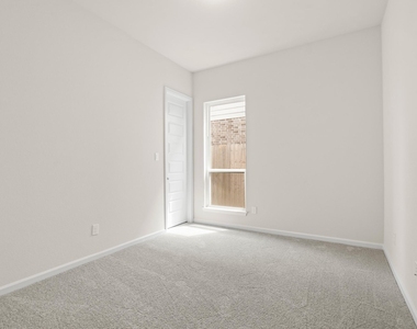 142 Amaranth Way - Photo Thumbnail 21
