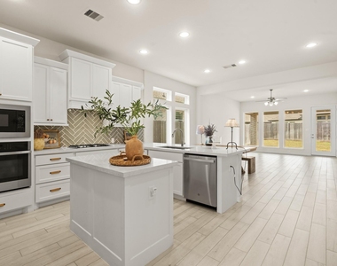 142 Amaranth Way - Photo Thumbnail 4