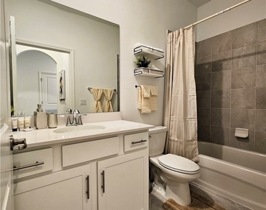 5807 Double Eagle Circle - Photo Thumbnail 15