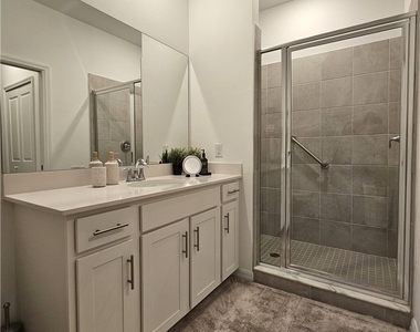 5807 Double Eagle Circle - Photo Thumbnail 13