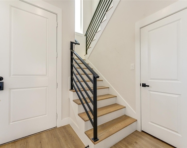 6835 Weston Street - Photo Thumbnail 33