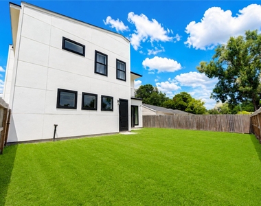 6835 Weston Street - Photo Thumbnail 40