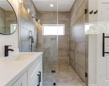 6835 Weston Street - Photo Thumbnail 21