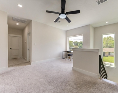 6835 Weston Street - Photo Thumbnail 30