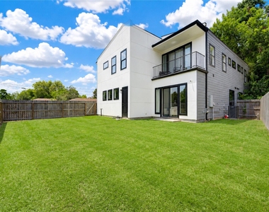 6835 Weston Street - Photo Thumbnail 38