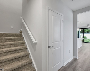 27907 Radiant Court - Photo Thumbnail 17