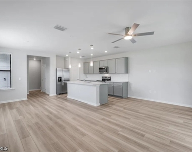 27907 Radiant Court - Photo Thumbnail 7