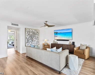 3500 Gulf Shore Boulevard N - Photo Thumbnail 2