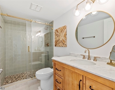 3500 Gulf Shore Boulevard N - Photo Thumbnail 10