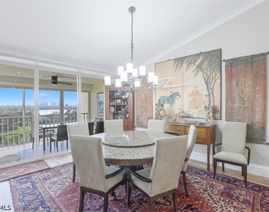 360 Horse Creek Drive - Photo Thumbnail 5