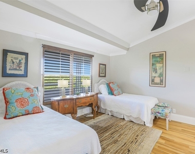 360 Horse Creek Drive - Photo Thumbnail 10