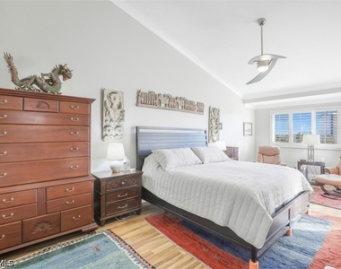360 Horse Creek Drive - Photo Thumbnail 8