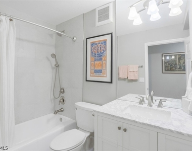 360 Horse Creek Drive - Photo Thumbnail 11