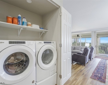 360 Horse Creek Drive - Photo Thumbnail 14
