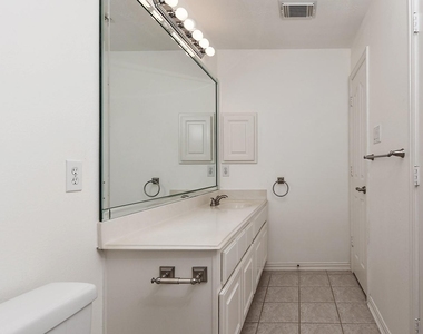 27 Bluff Creek Place - Photo Thumbnail 21