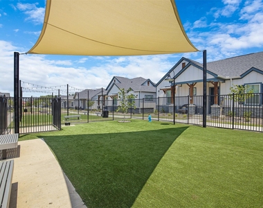5561 Wild Acres Drive - Photo Thumbnail 23