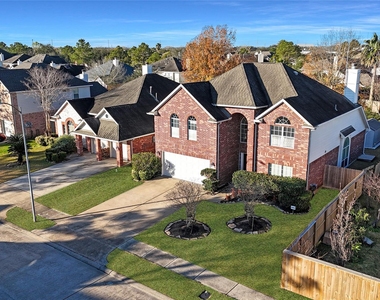2202 Drake Falls Drive - Photo Thumbnail 3