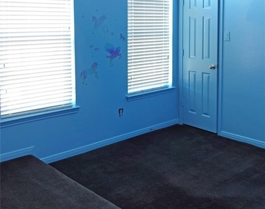 2202 Drake Falls Drive - Photo Thumbnail 36