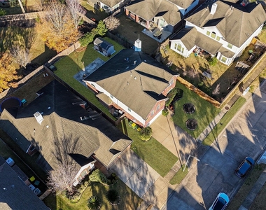 2202 Drake Falls Drive - Photo Thumbnail 44