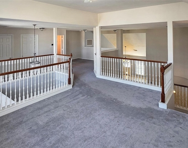 2202 Drake Falls Drive - Photo Thumbnail 29