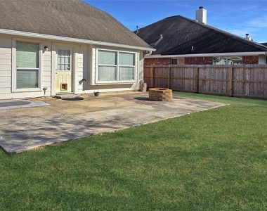 2202 Drake Falls Drive - Photo Thumbnail 39