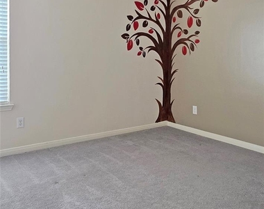 2202 Drake Falls Drive - Photo Thumbnail 34