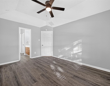 8010 Indian Desert Drive - Photo Thumbnail 18