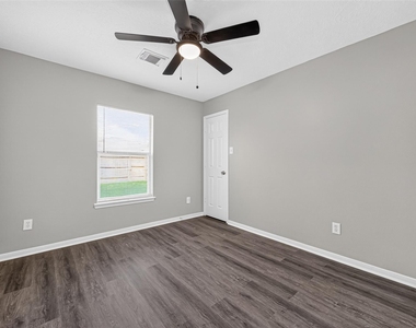 8010 Indian Desert Drive - Photo Thumbnail 31