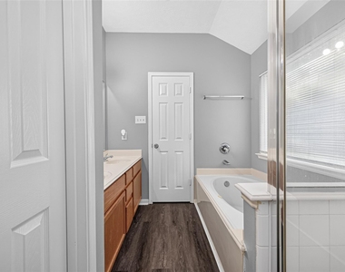 8010 Indian Desert Drive - Photo Thumbnail 25