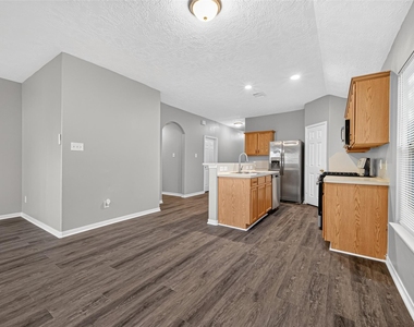 8010 Indian Desert Drive - Photo Thumbnail 13
