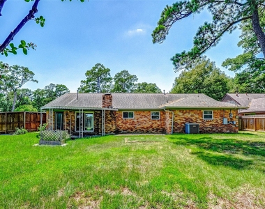1202 Shadeland Drive - Photo Thumbnail 16