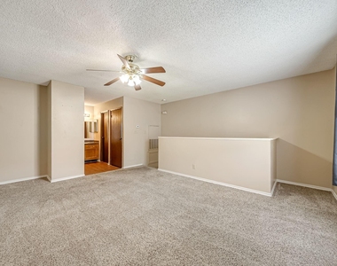2501 Gulf Freeway - Photo Thumbnail 11