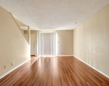 2501 Gulf Freeway - Photo Thumbnail 17