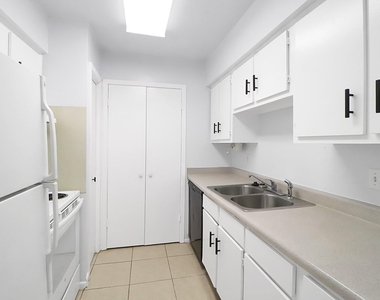 5929 Queensloch Drive - Photo Thumbnail 4