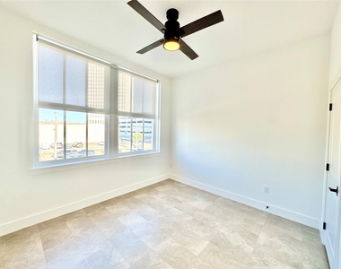 2102 Mechanic Street - Photo Thumbnail 7