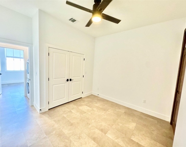 2102 Mechanic Street - Photo Thumbnail 6