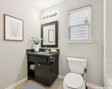 1405 Bailey Street - Photo Thumbnail 7