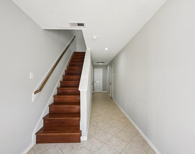 1405 Bailey Street - Photo Thumbnail 4