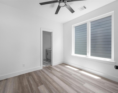 4610 Crown Grove Lane - Photo Thumbnail 19