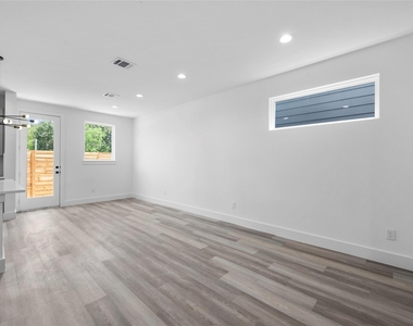 4610 Crown Grove Lane - Photo Thumbnail 3