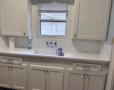 4304 Pease Street - Photo Thumbnail 4
