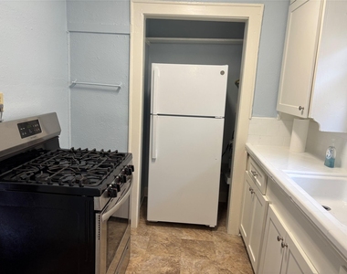 4304 Pease Street - Photo Thumbnail 6